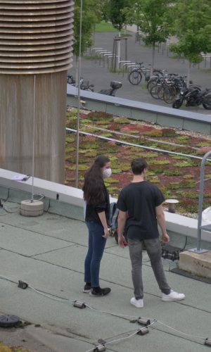 Behind the scenes 10