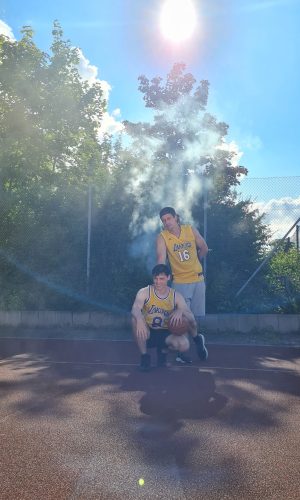 Behind the scenes 15